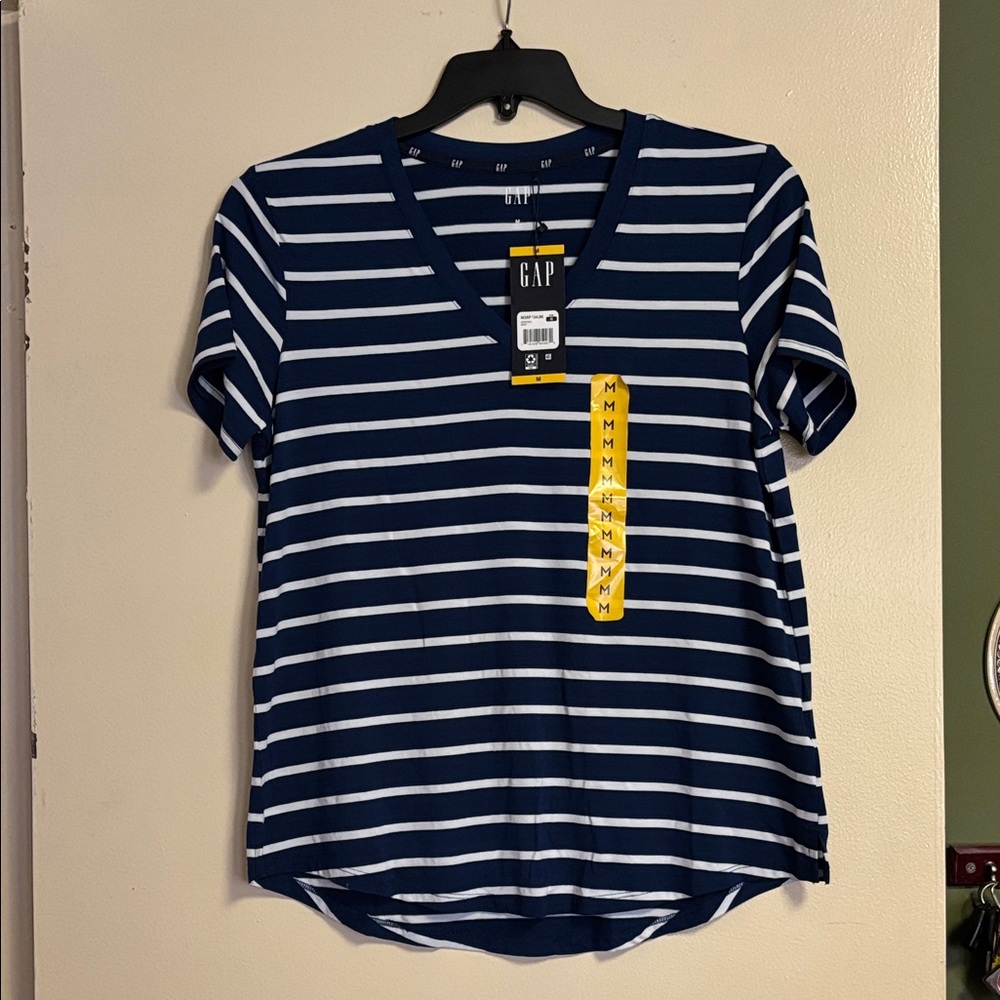 GAP Navy and White Striped Short Sleeve Tee M